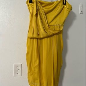 BCBG cocktail dress, size 6 almost new